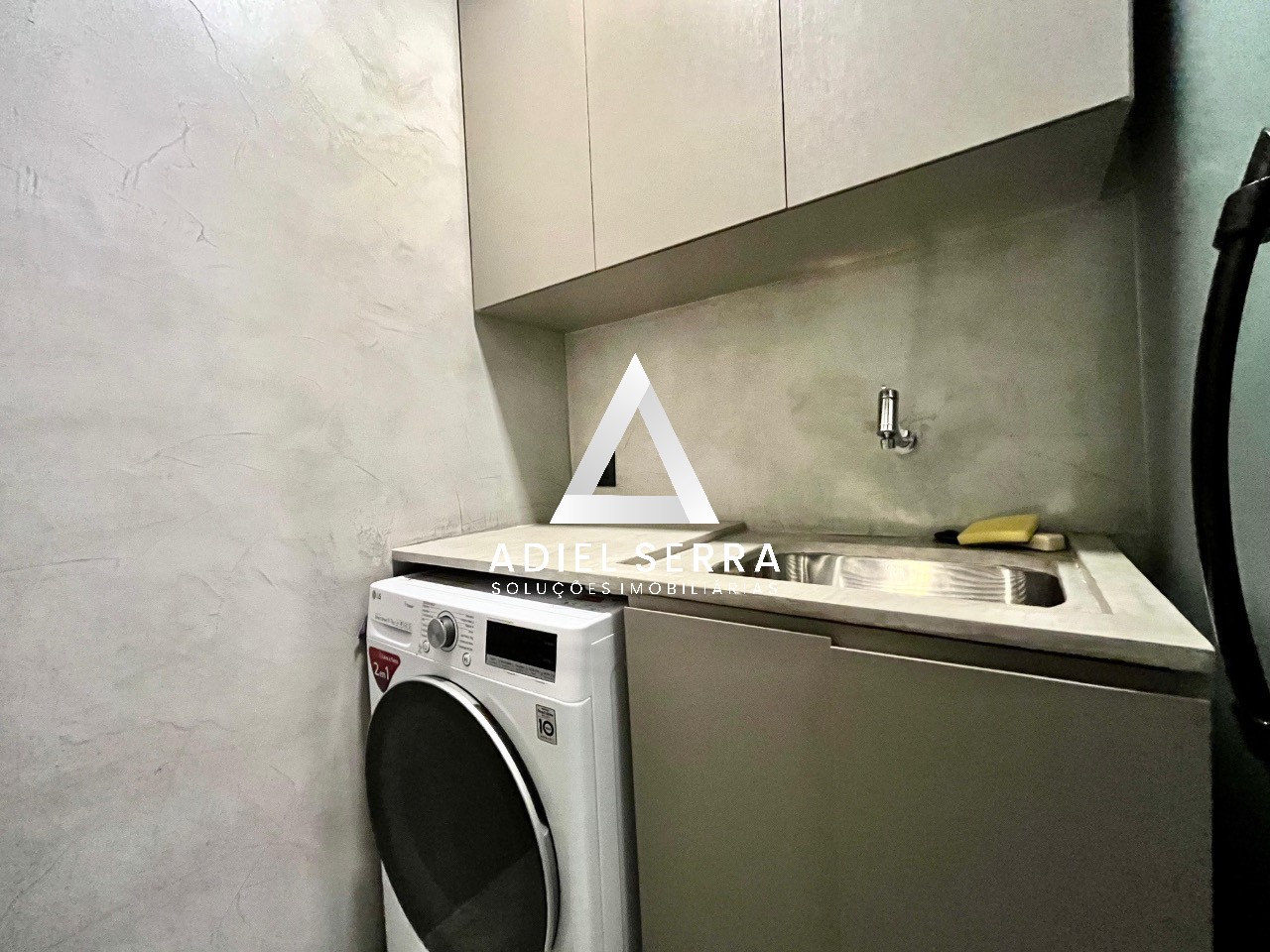 Apartamento - Caminho das árvores
