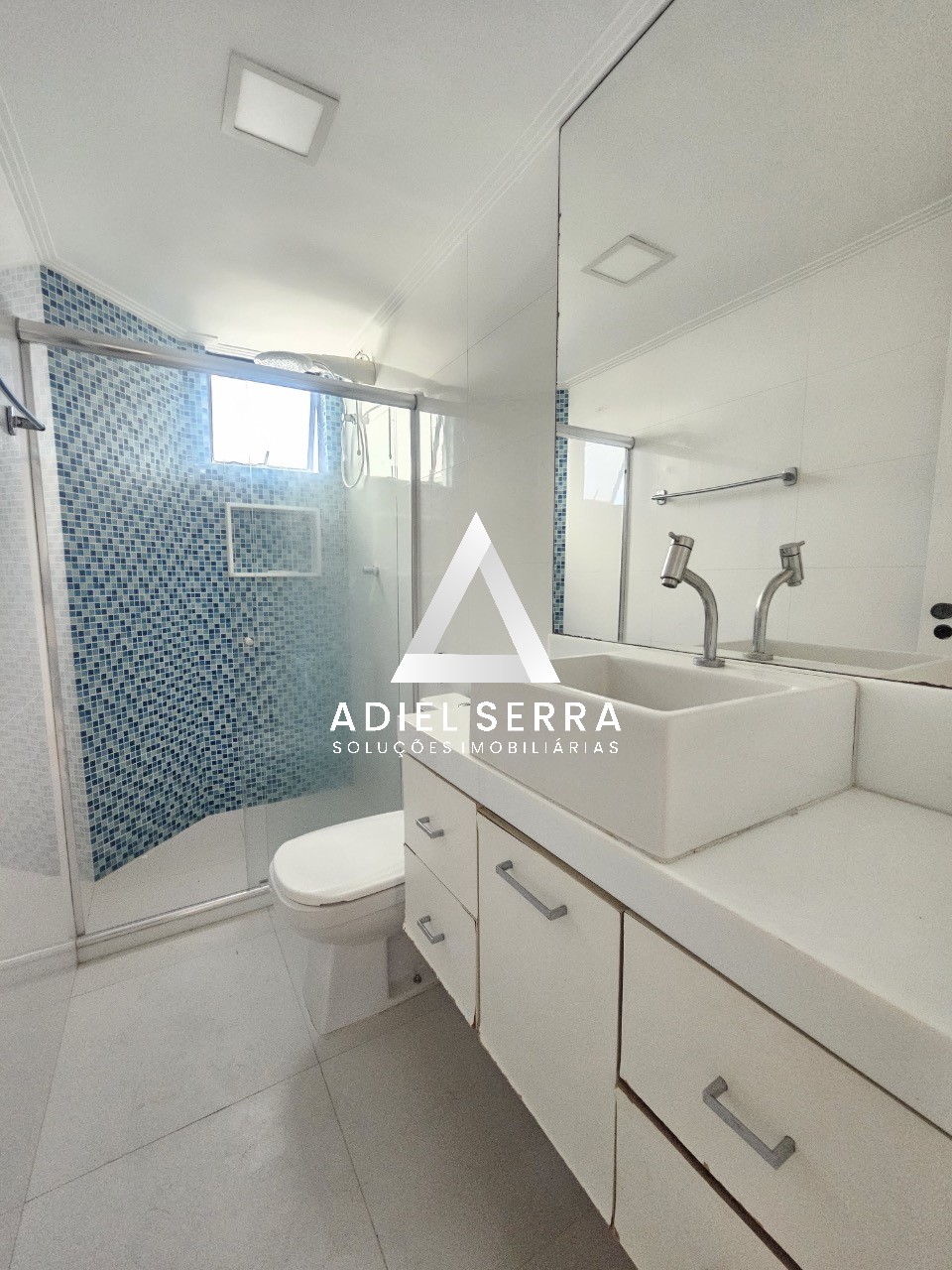 Apartamento - Caminho das árvores