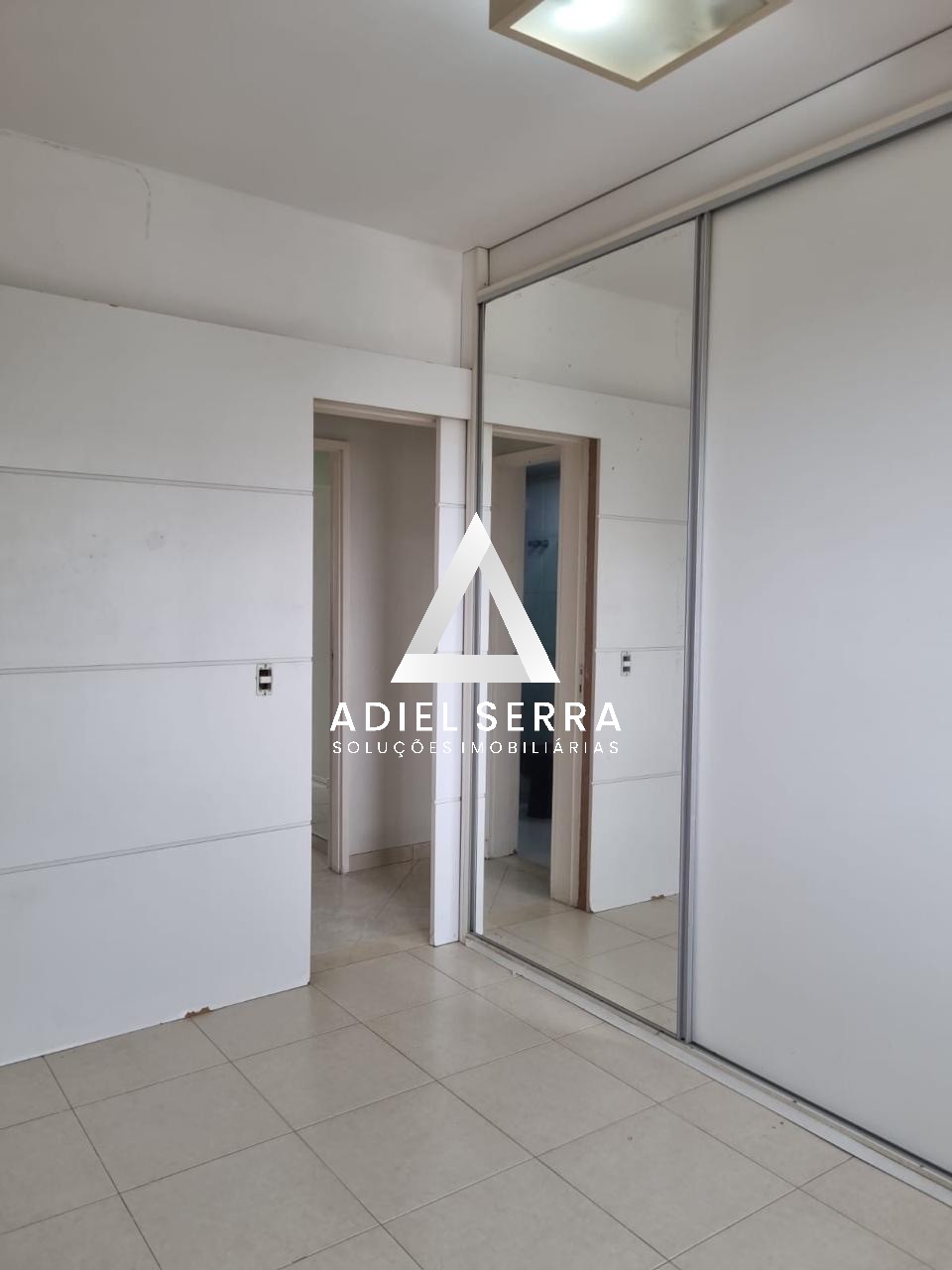 Apartamento - Caminho das árvores
