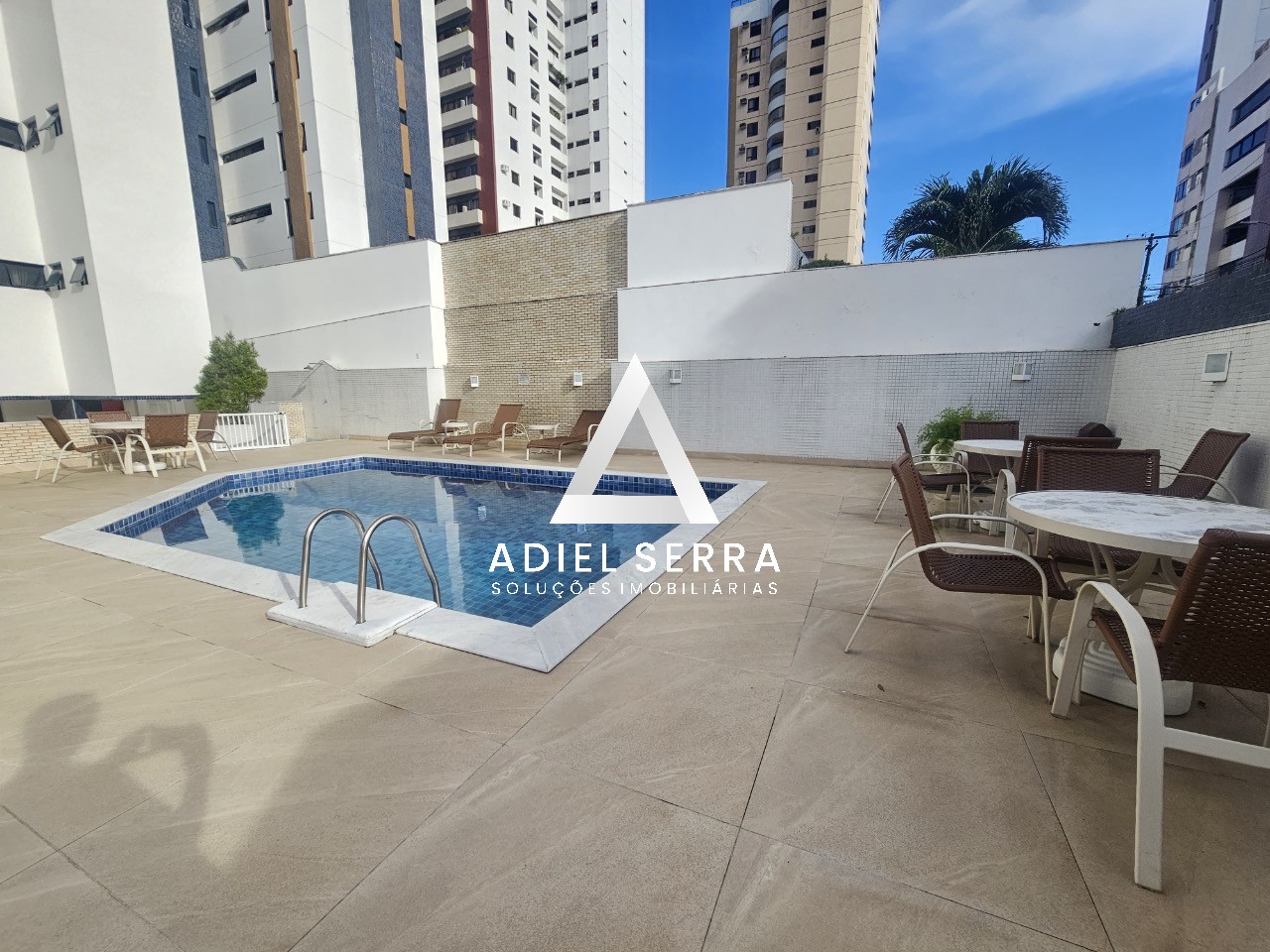 Apartamento - Caminho das árvores