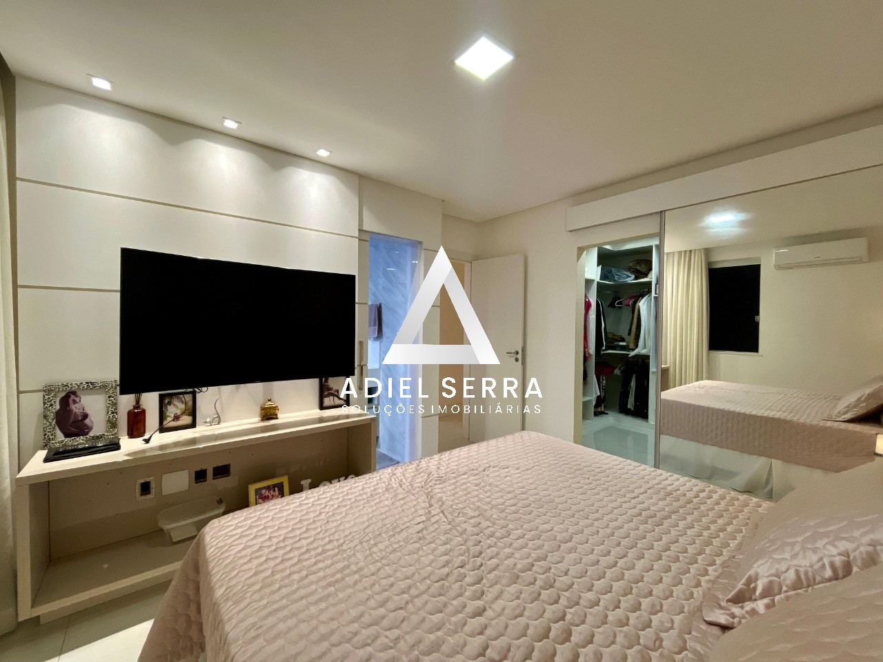 Apartamento - Caminho das árvores