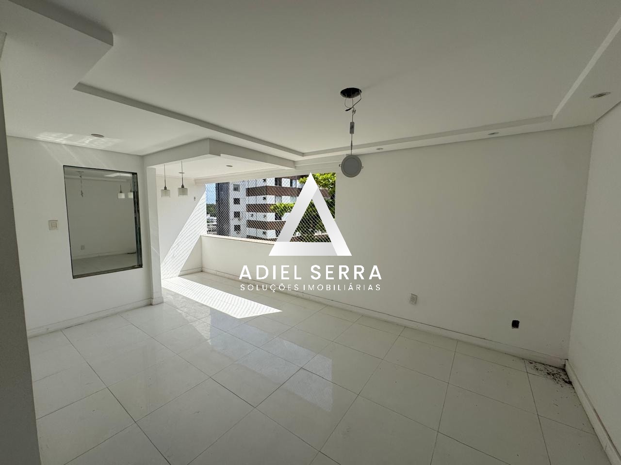 Apartamento - Caminho das árvores