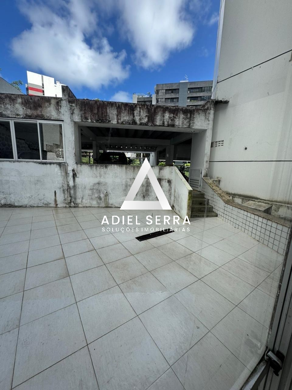 Apartamento - Caminho das árvores
