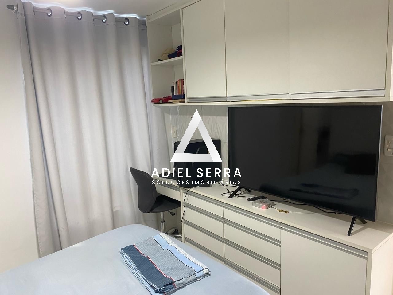 Apartamento - Buraquinho