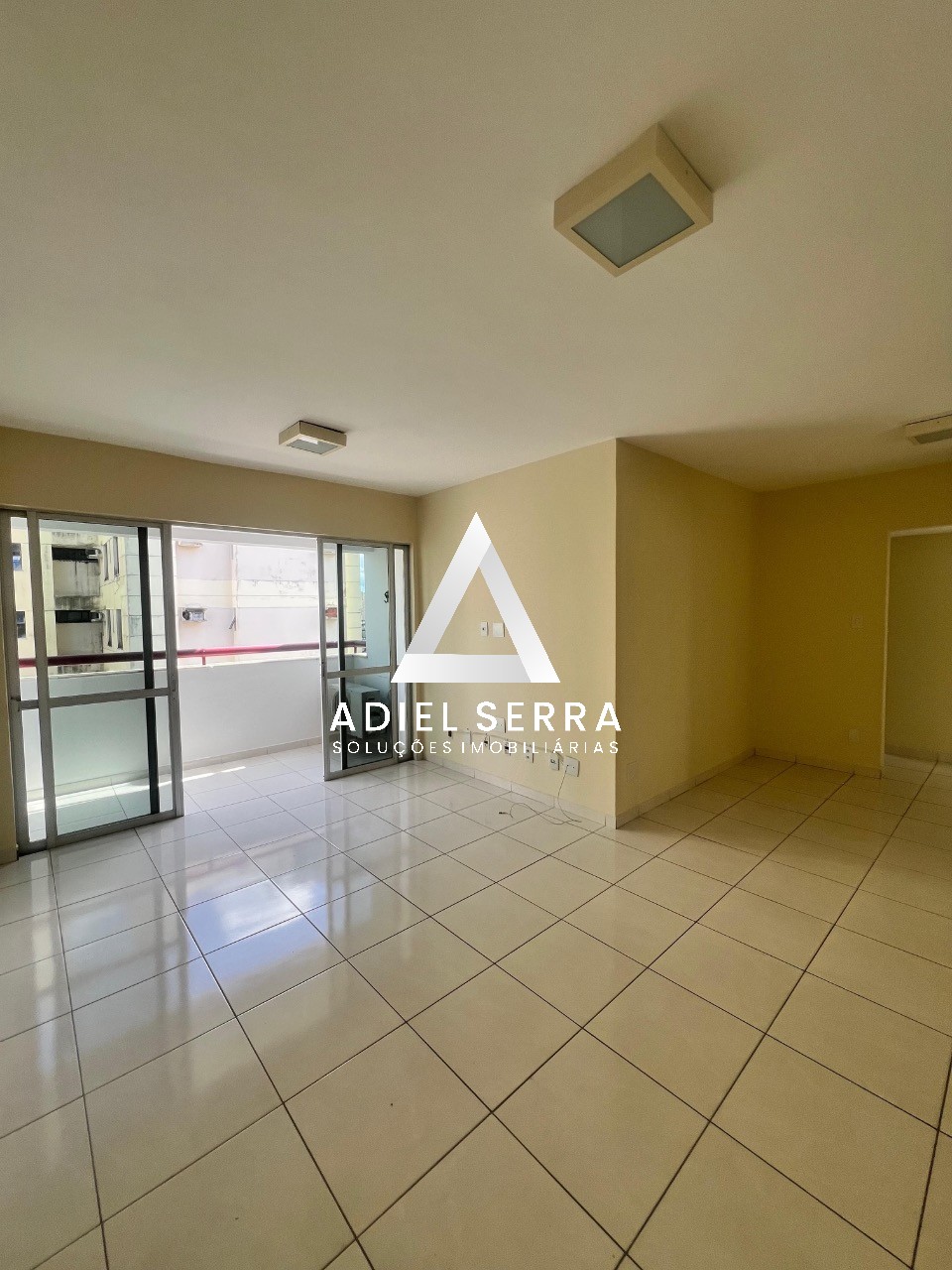 Apartamento - Itaigara