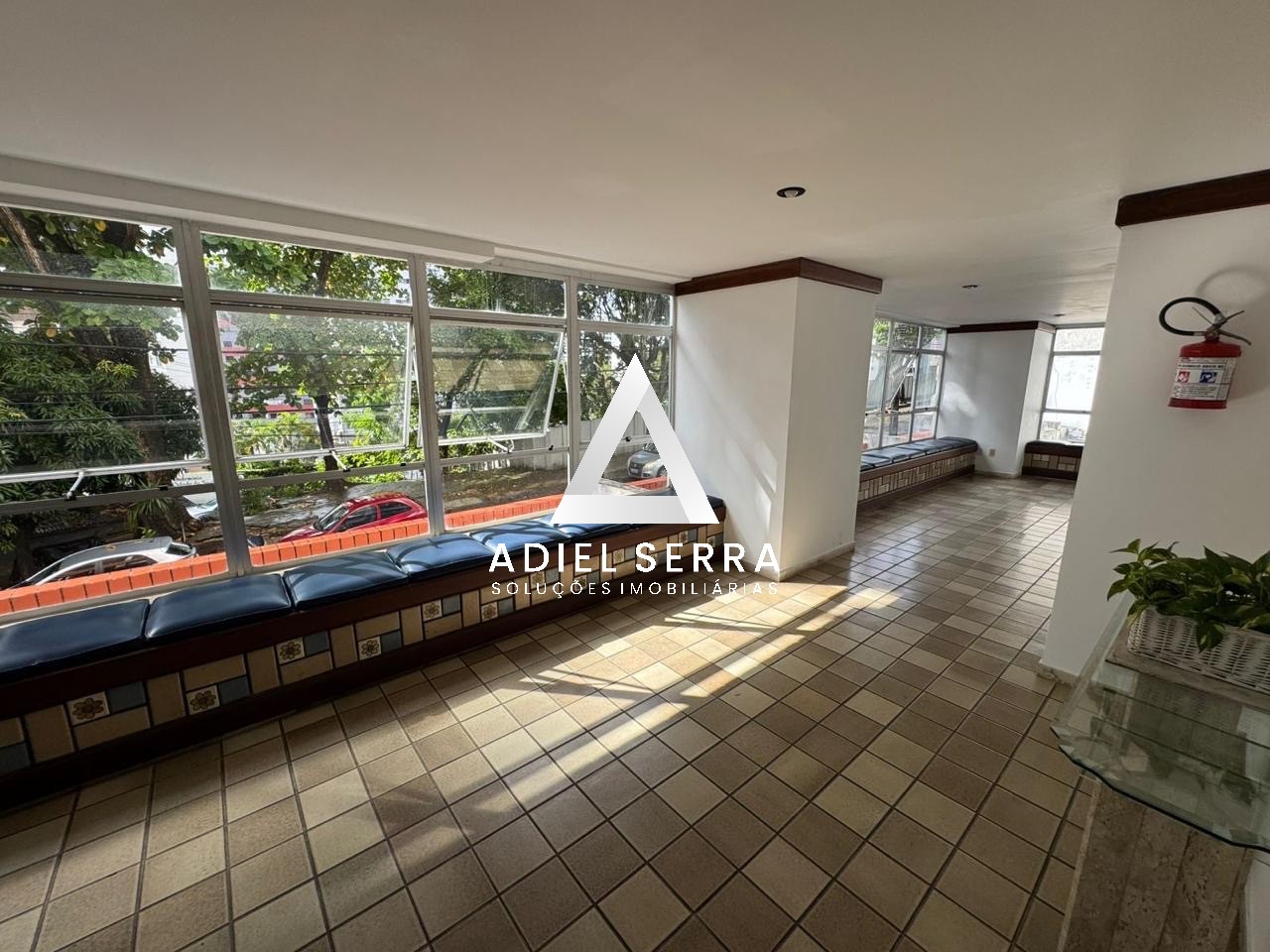 Apartamento - Caminho das árvores