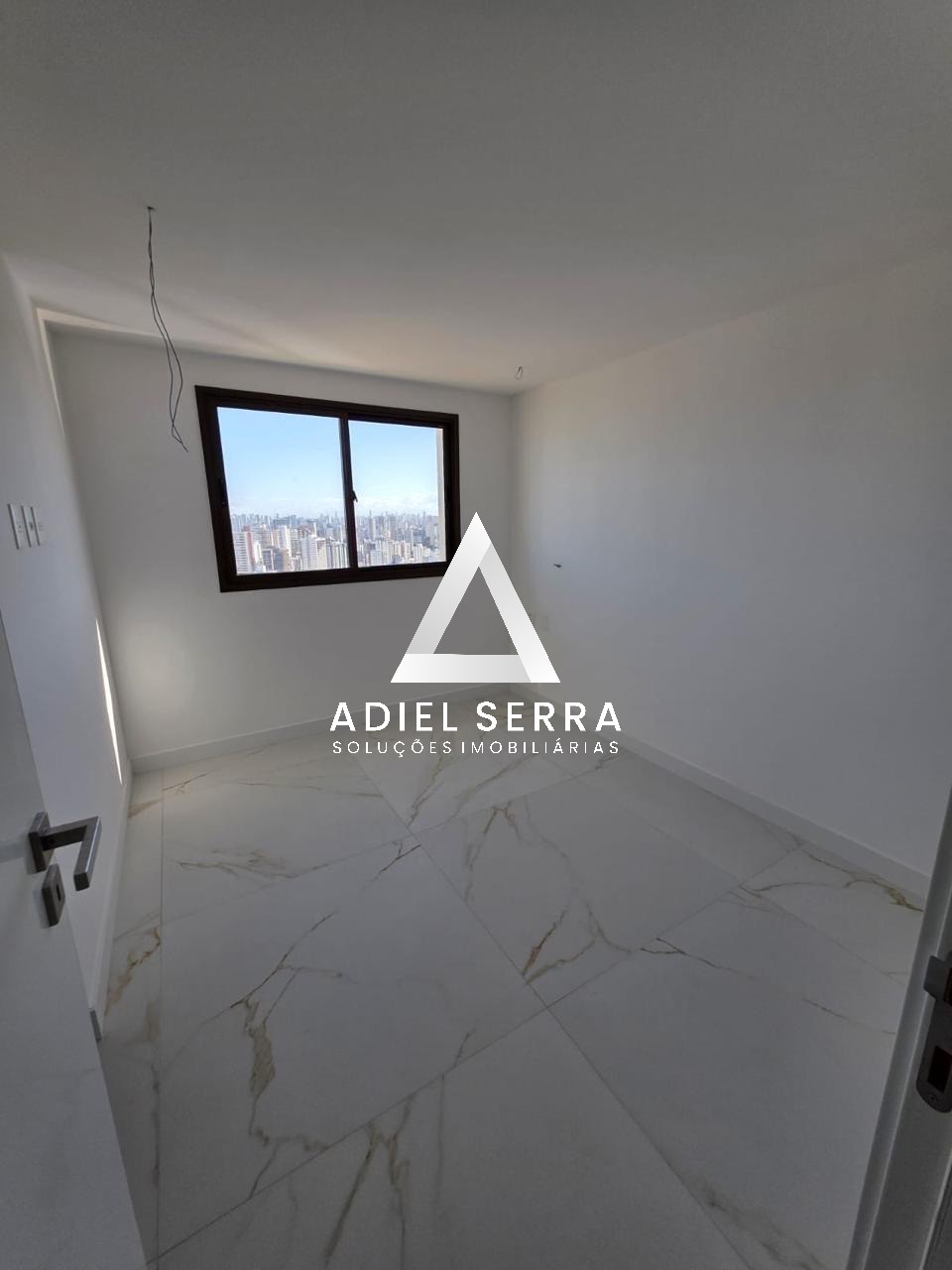 Apartamento - Caminho das árvores