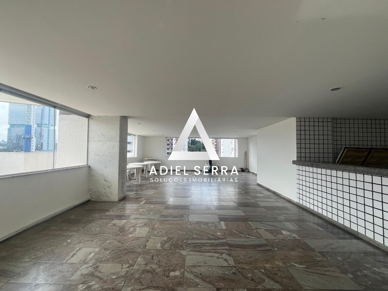 Apartamento - Caminho das árvores