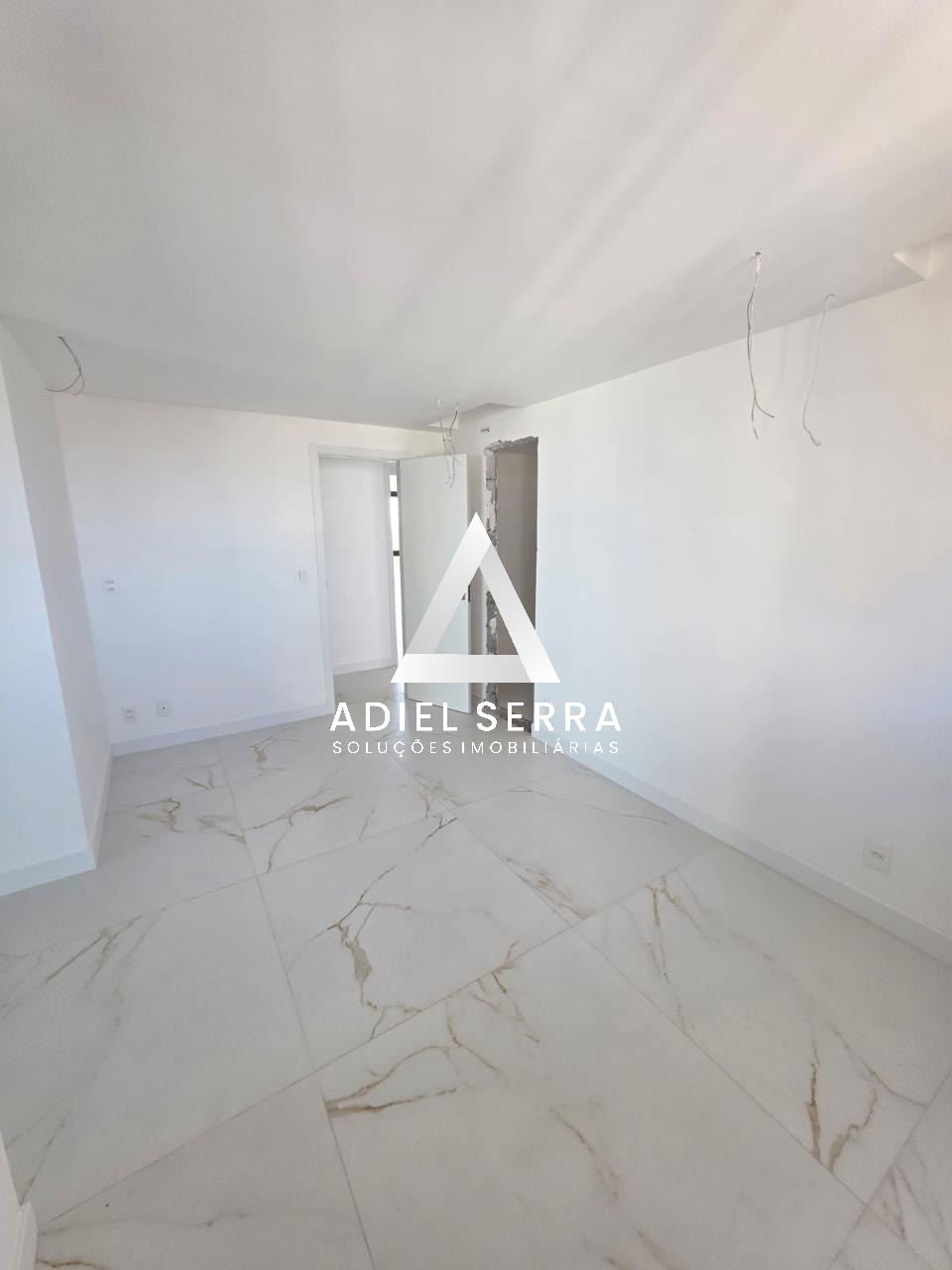 Apartamento - Caminho das árvores