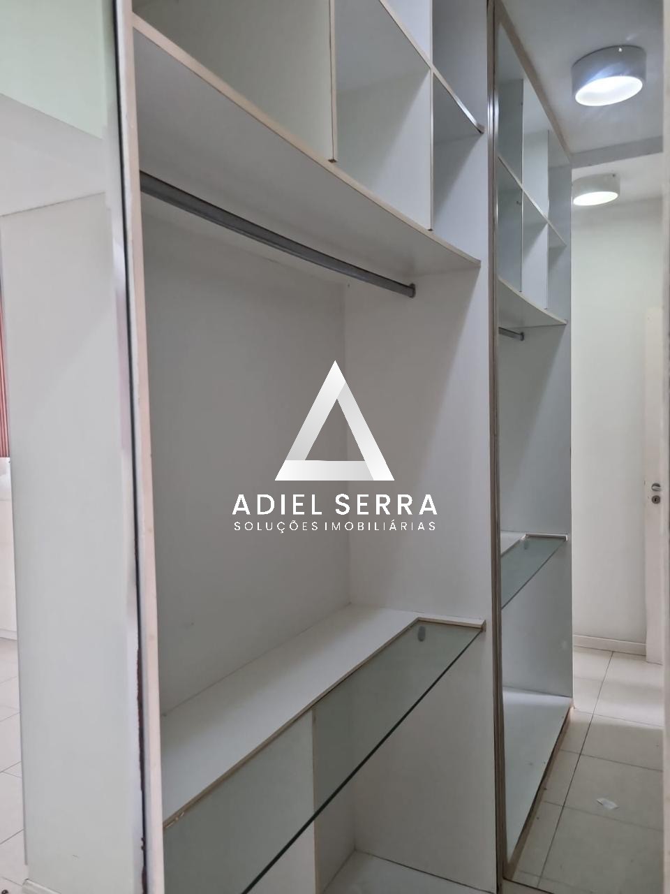 Apartamento - Caminho das árvores