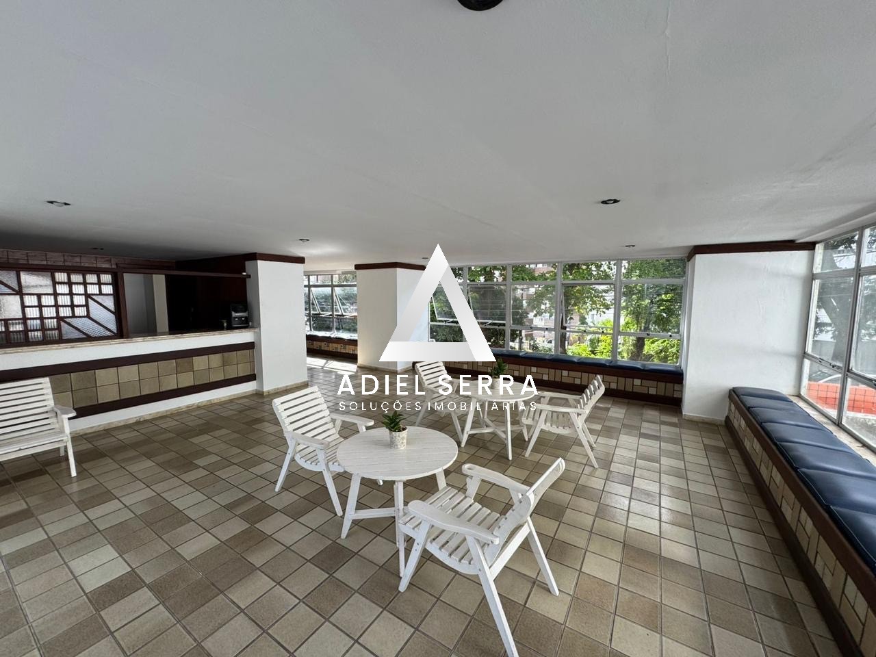 Apartamento - Caminho das árvores