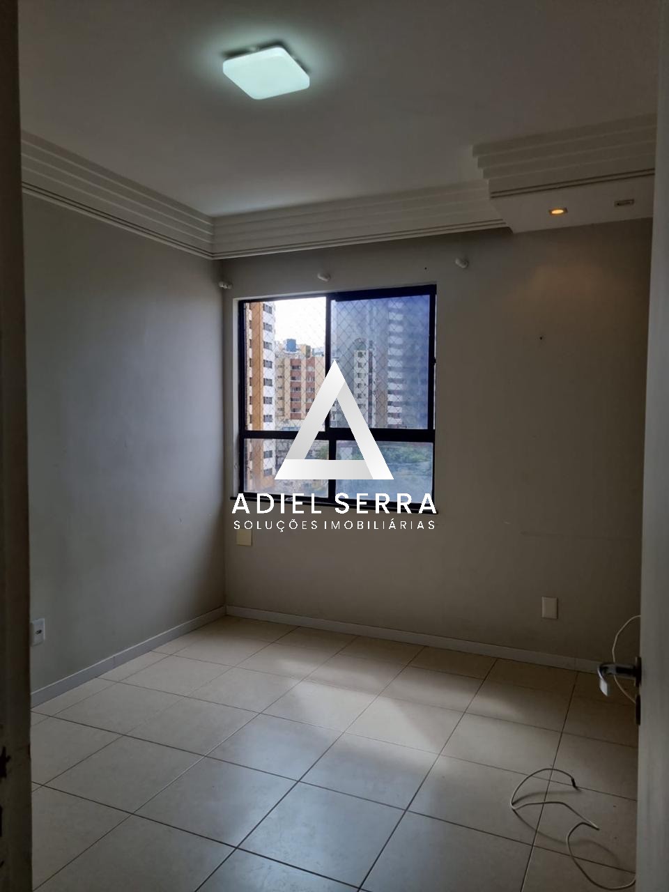 Apartamento - Caminho das árvores