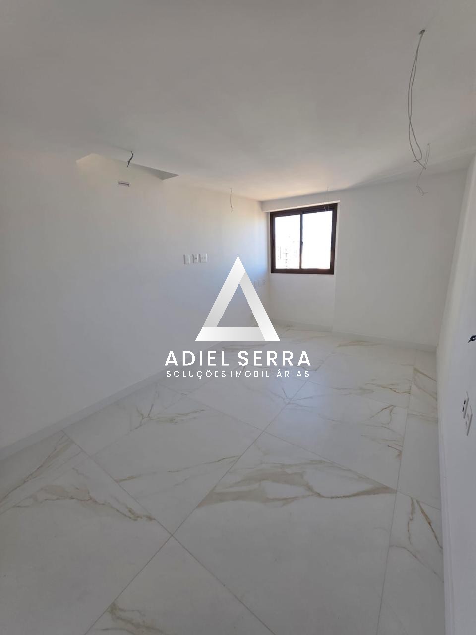 Apartamento - Caminho das árvores