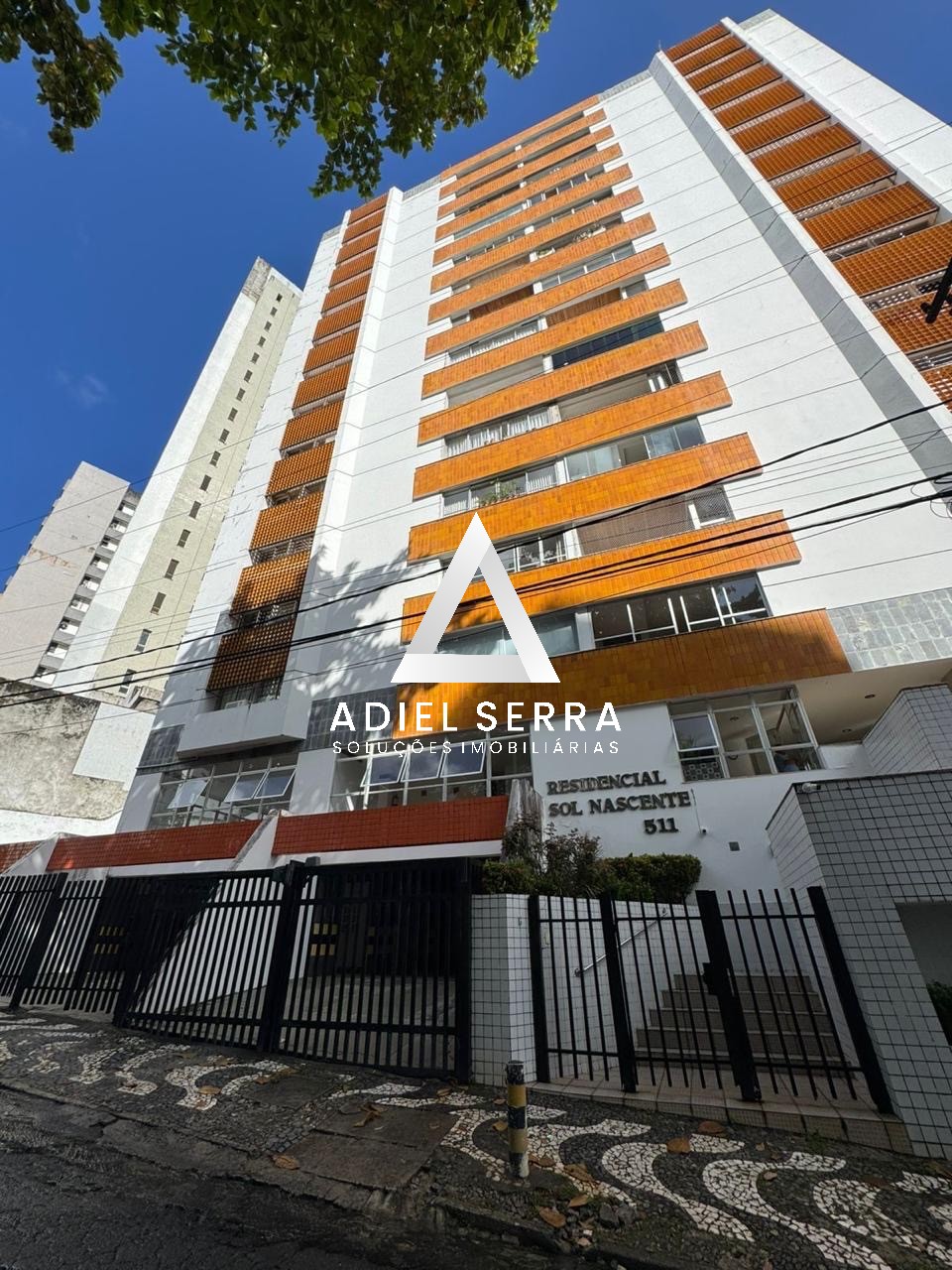 Apartamento - Caminho das árvores
