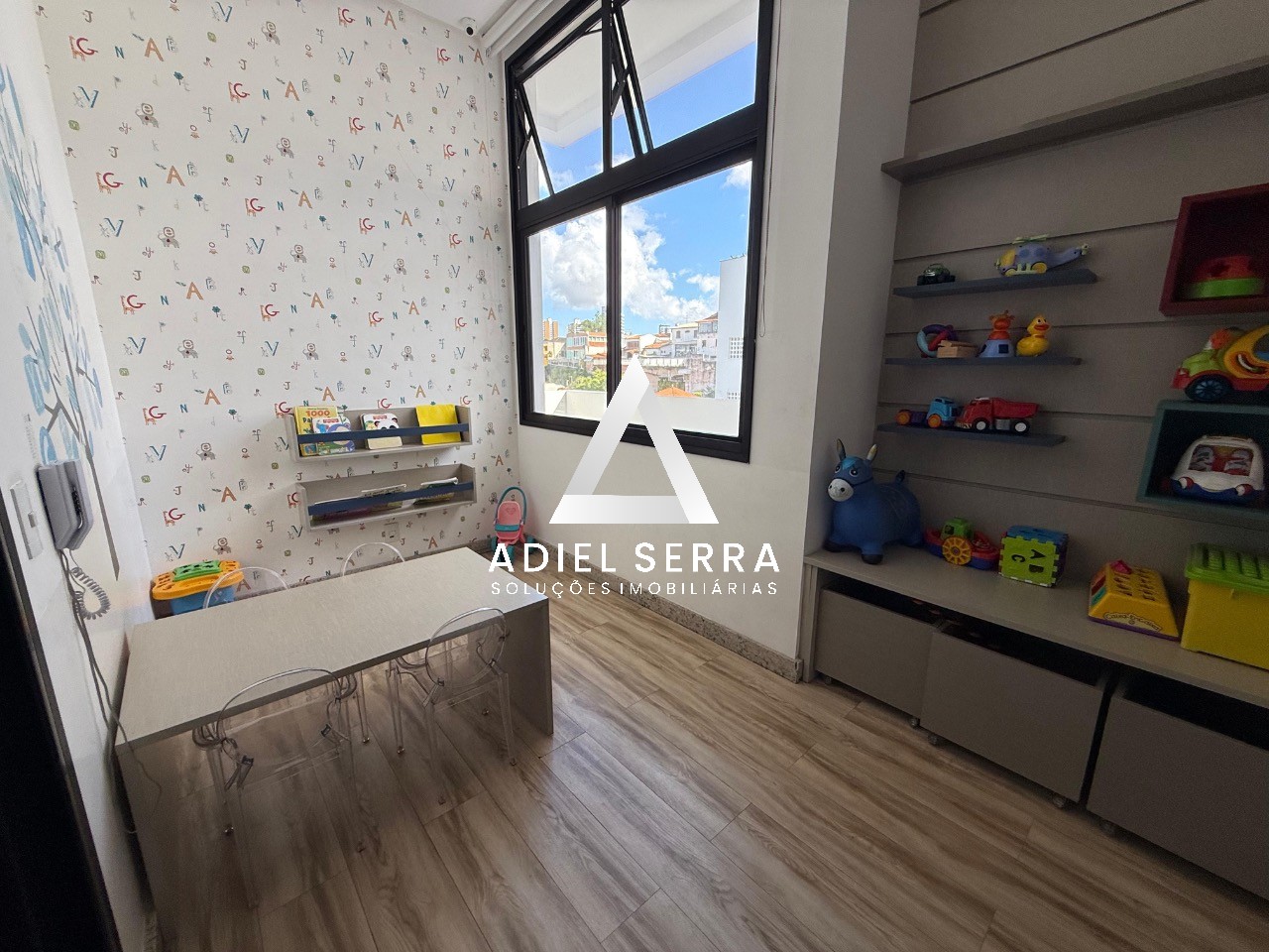 Apartamento - Caminho das árvores