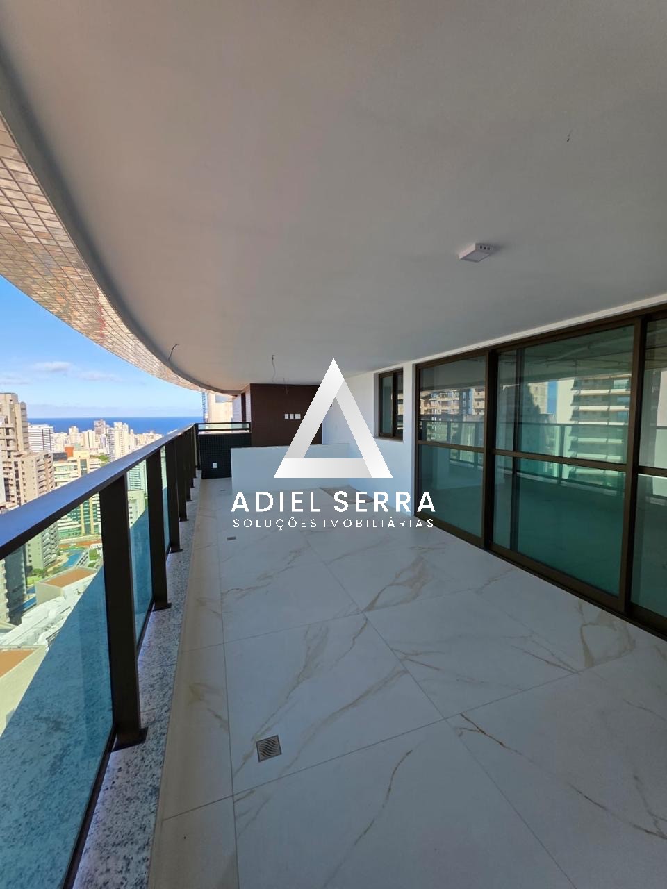 Apartamento - Caminho das árvores