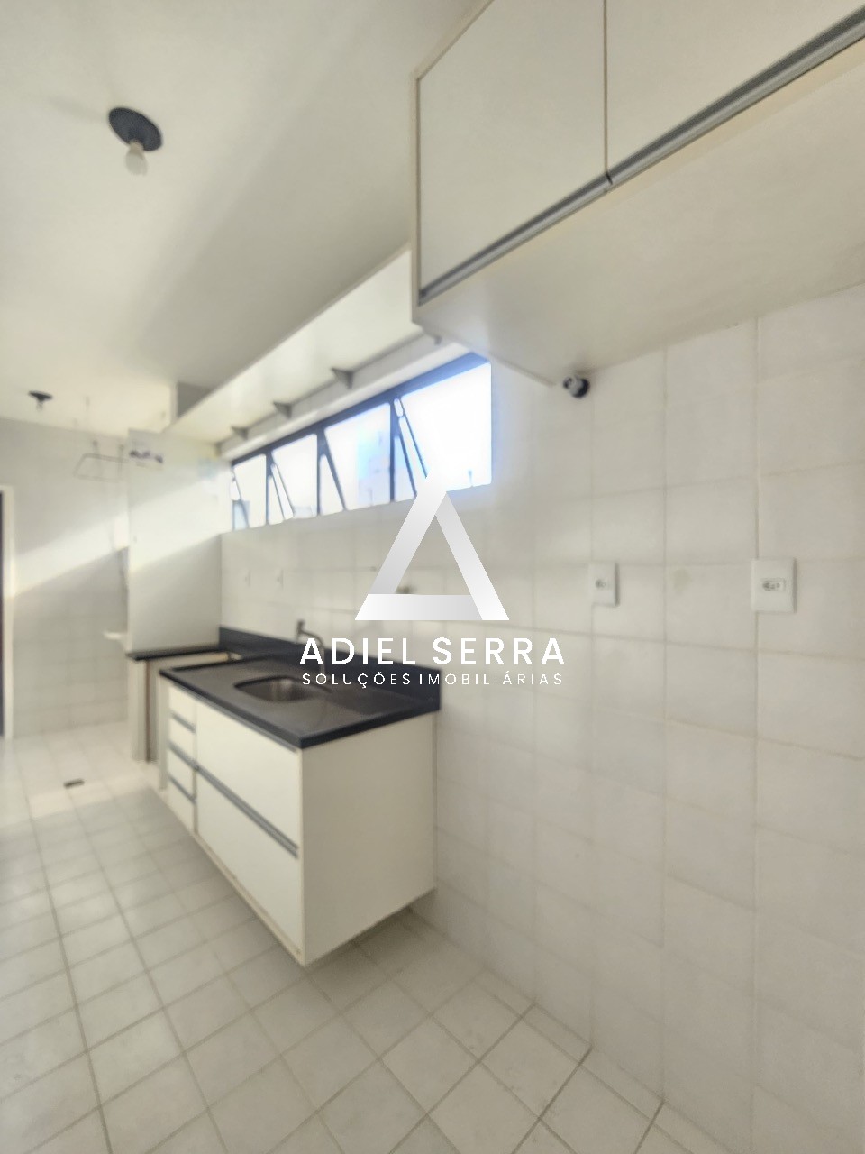 Apartamento - Caminho das árvores