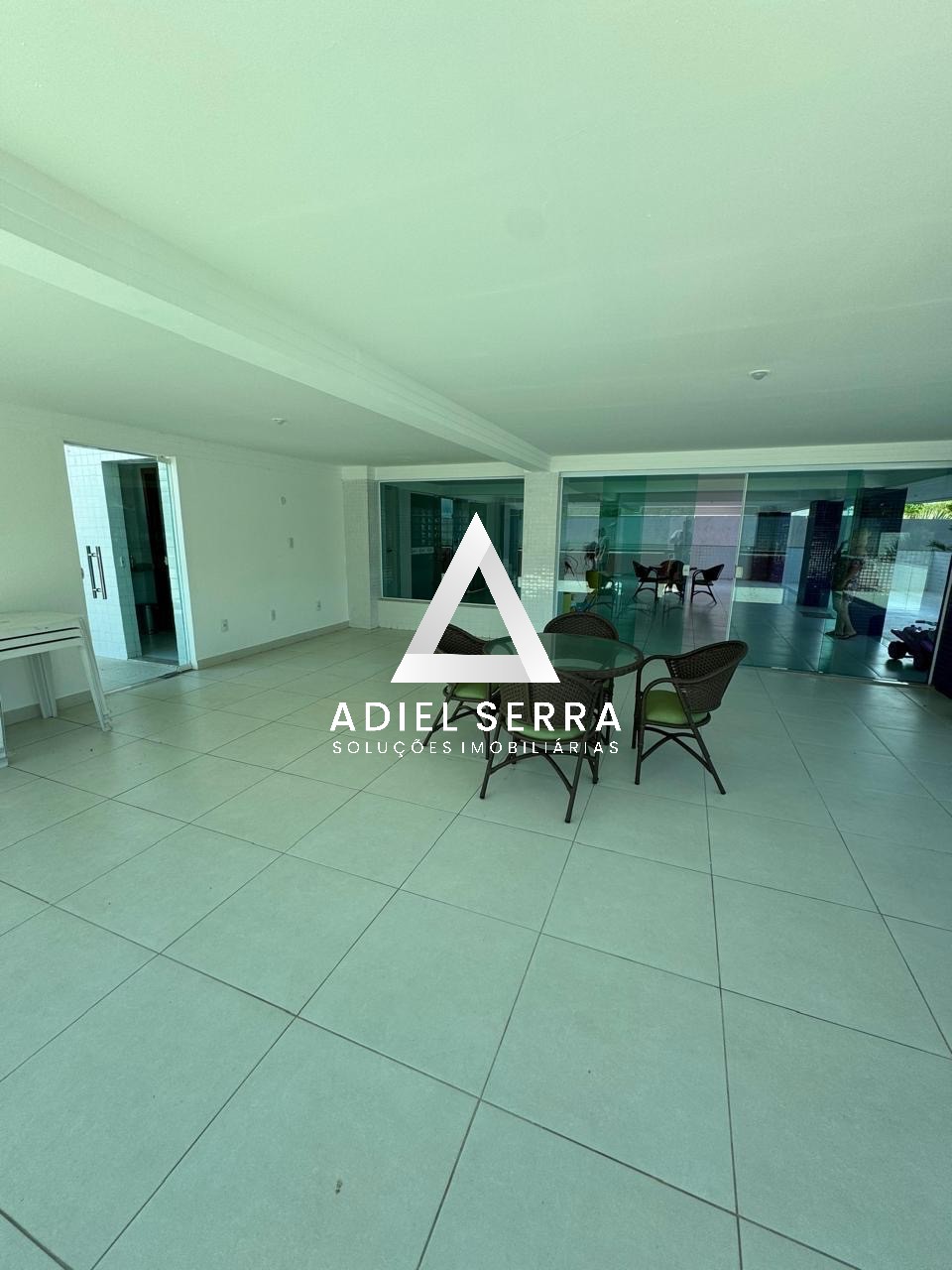 Apartamento - Pitangueiras