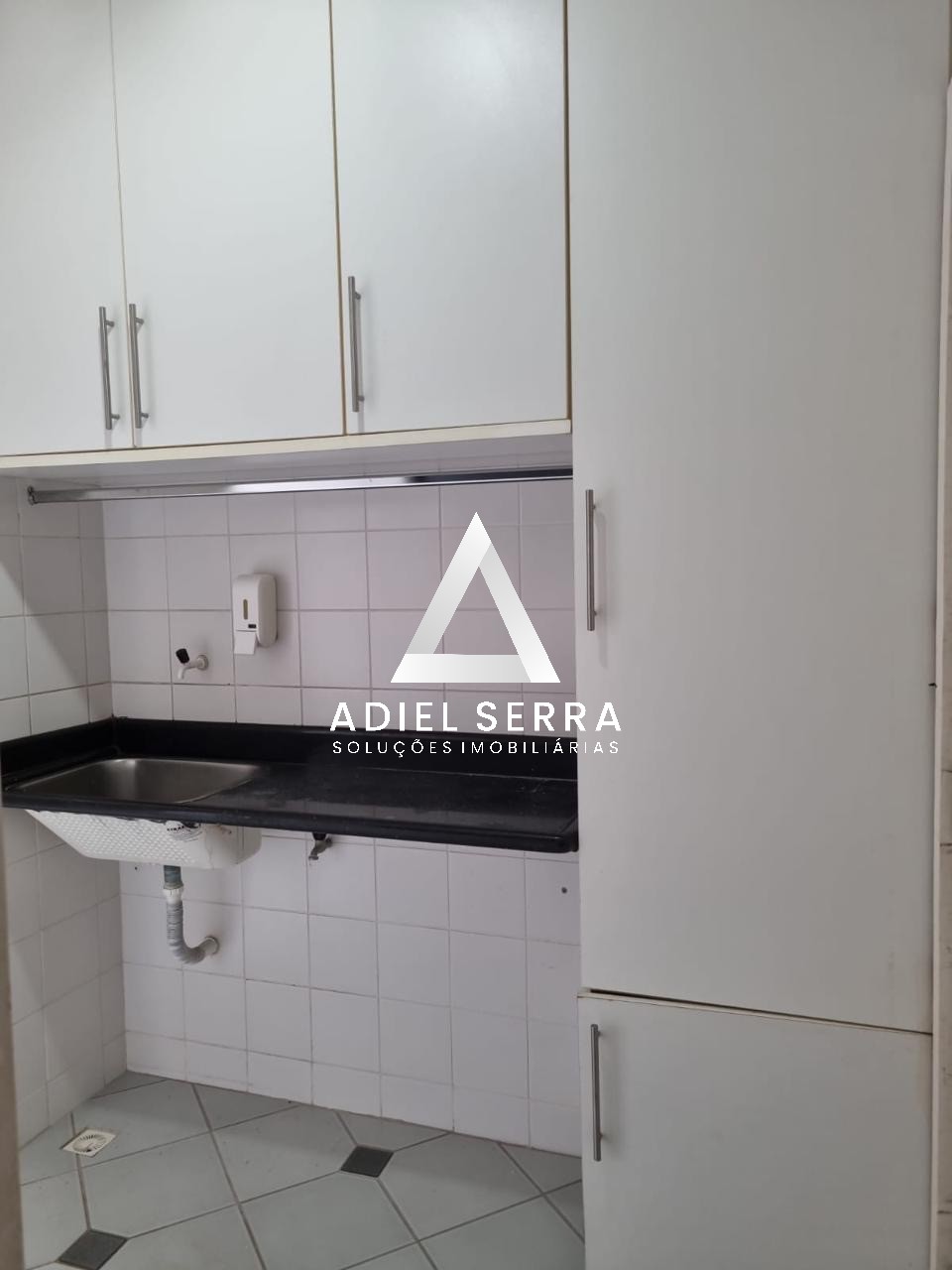 Apartamento - Caminho das árvores
