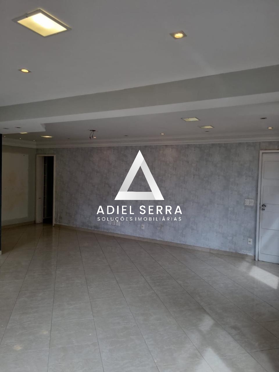 Apartamento - Caminho das árvores