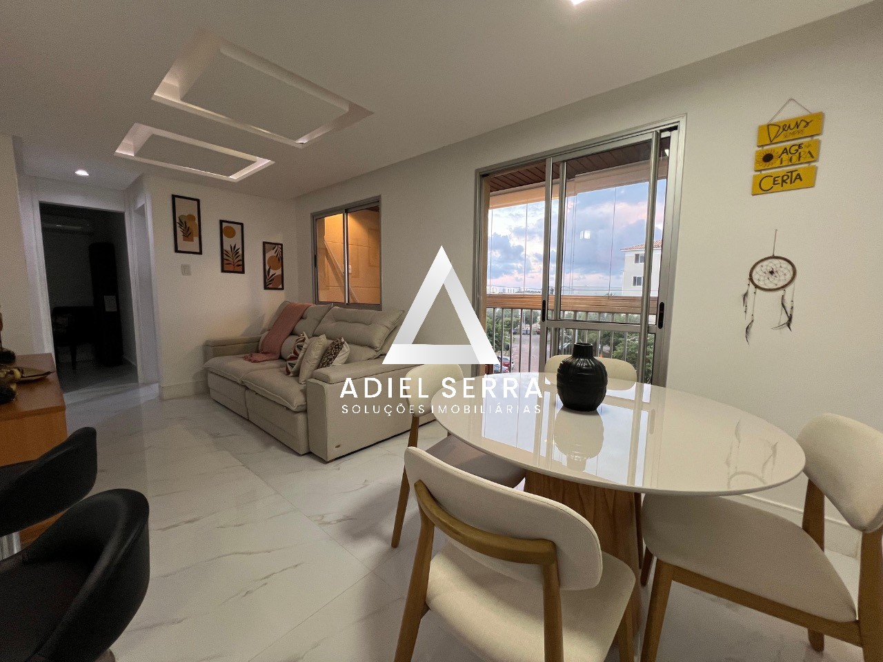 Apartamento - Buraquinho