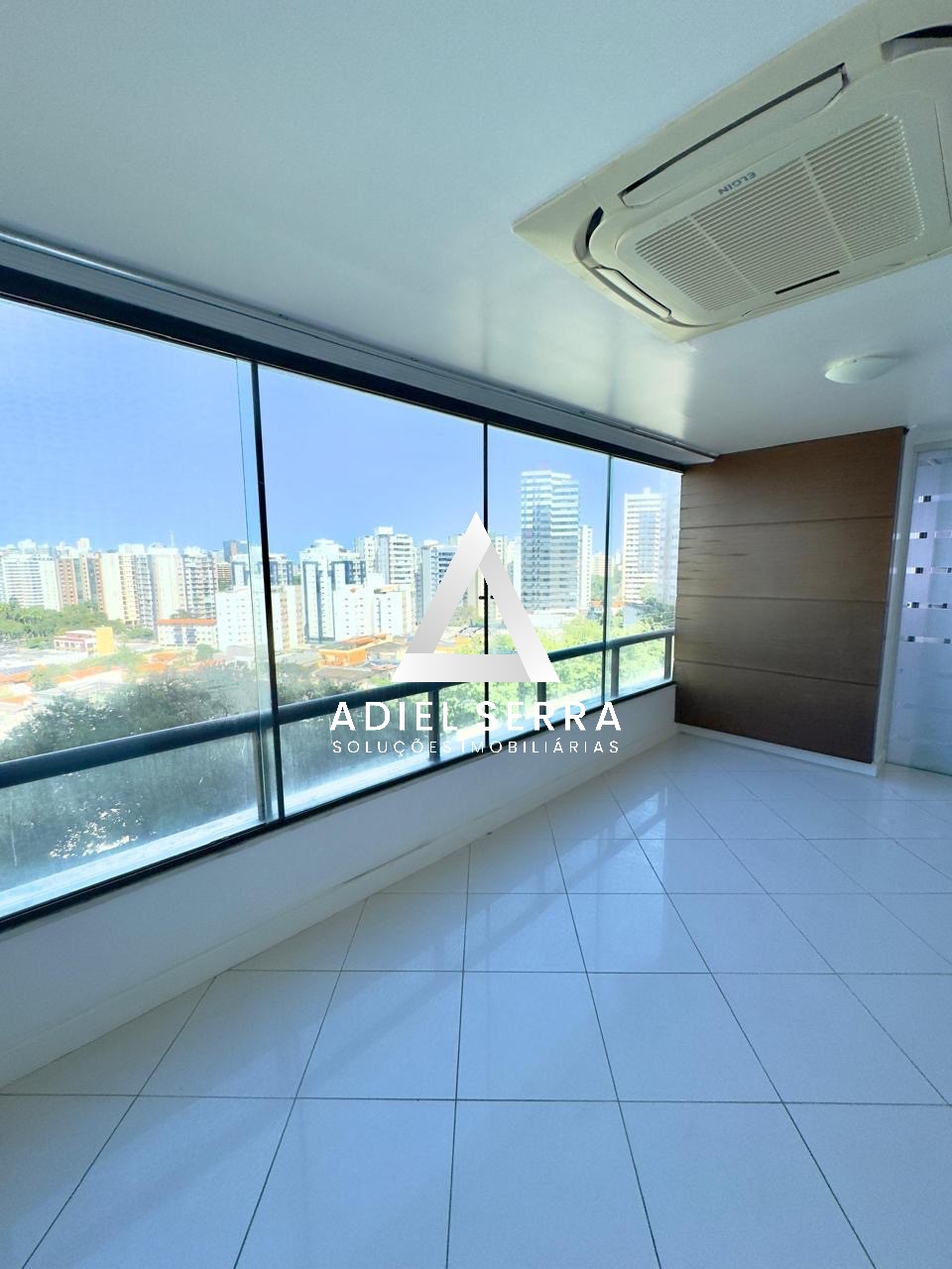 Apartamento - Caminho das árvores