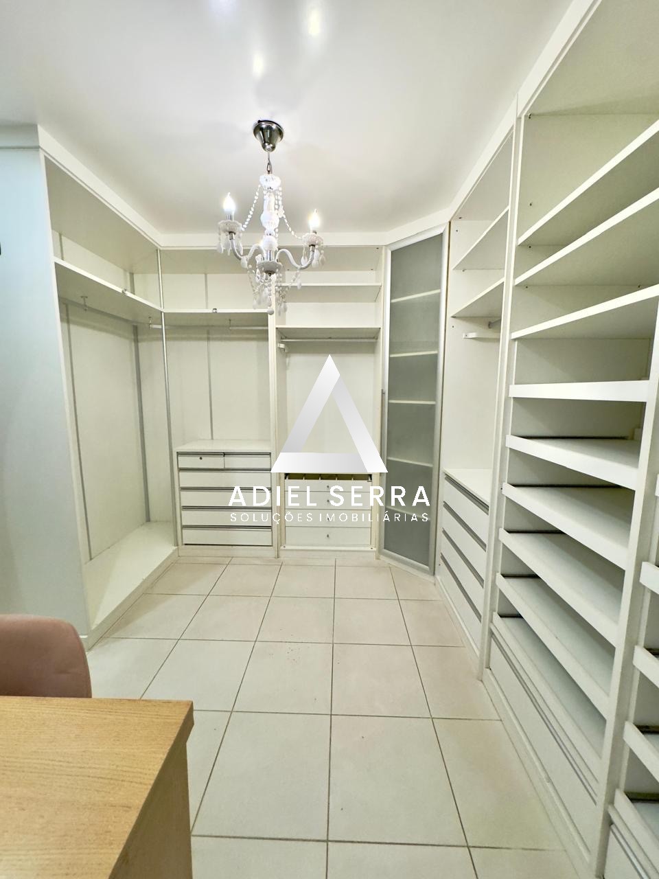 Apartamento - Caminho das árvores
