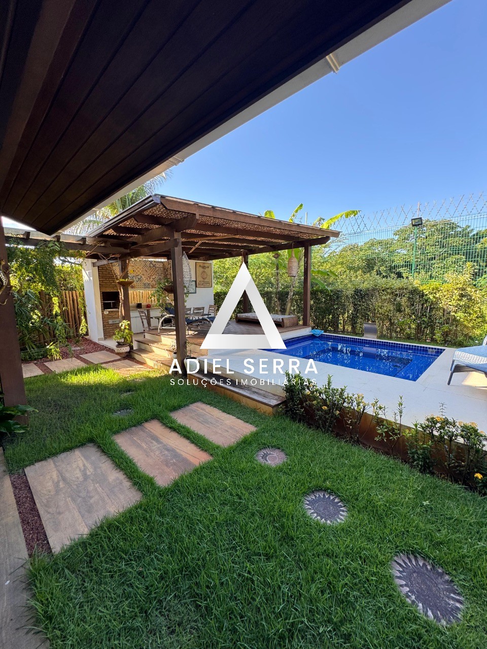 Casa - Itapuã