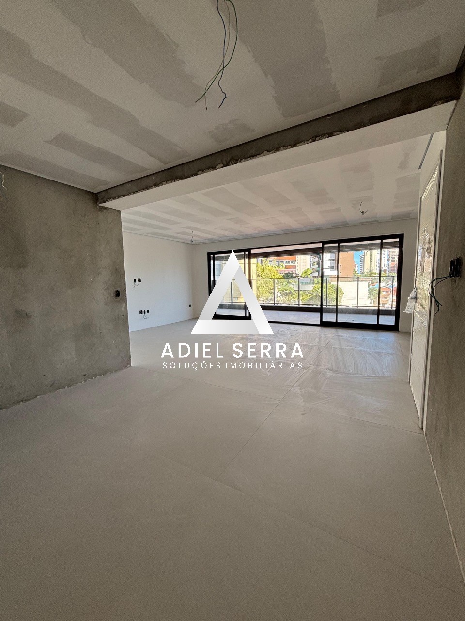 Apartamento - Caminho das árvores