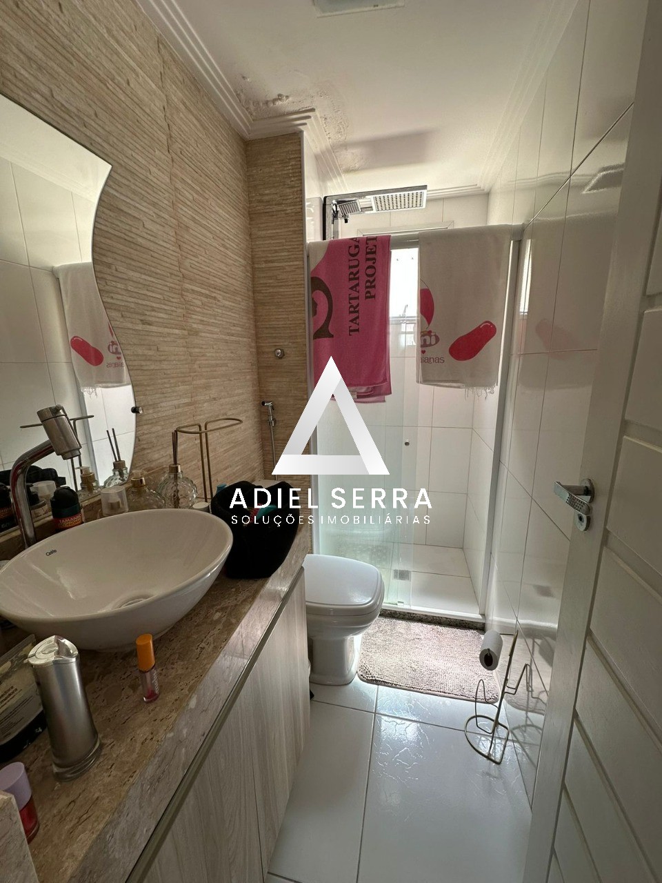 Apartamento - Buraquinho