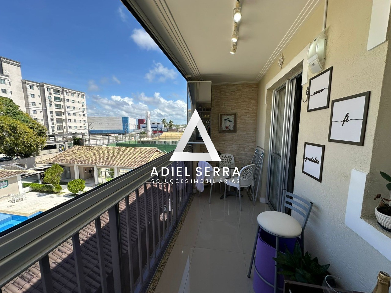 Apartamento - Buraquinho