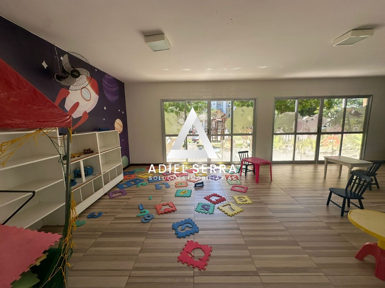 Apartamento - Buraquinho