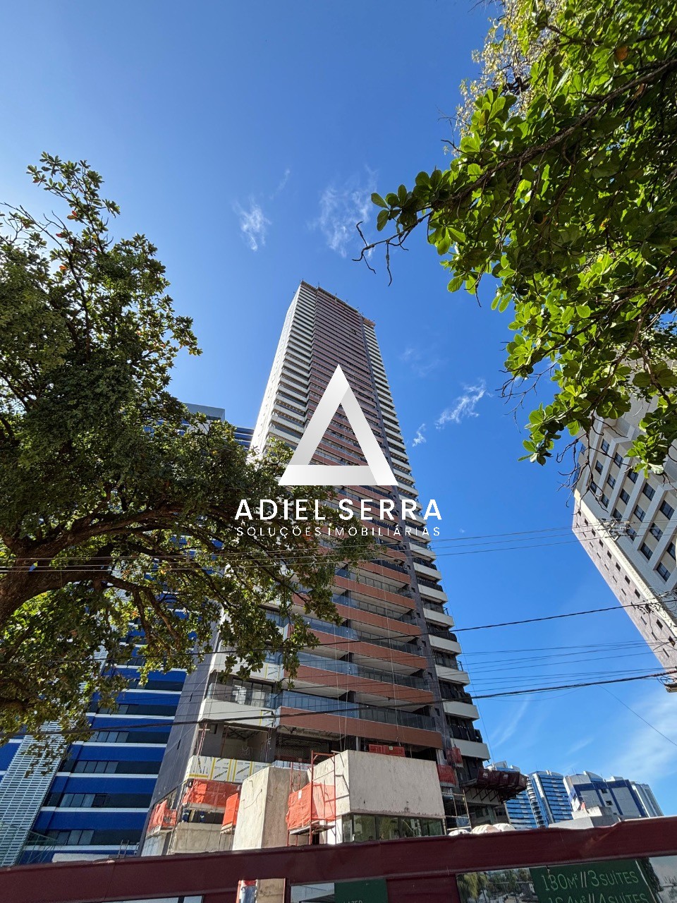 Apartamento - Caminho das árvores