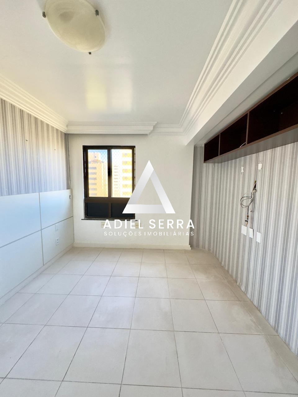 Apartamento - Caminho das árvores