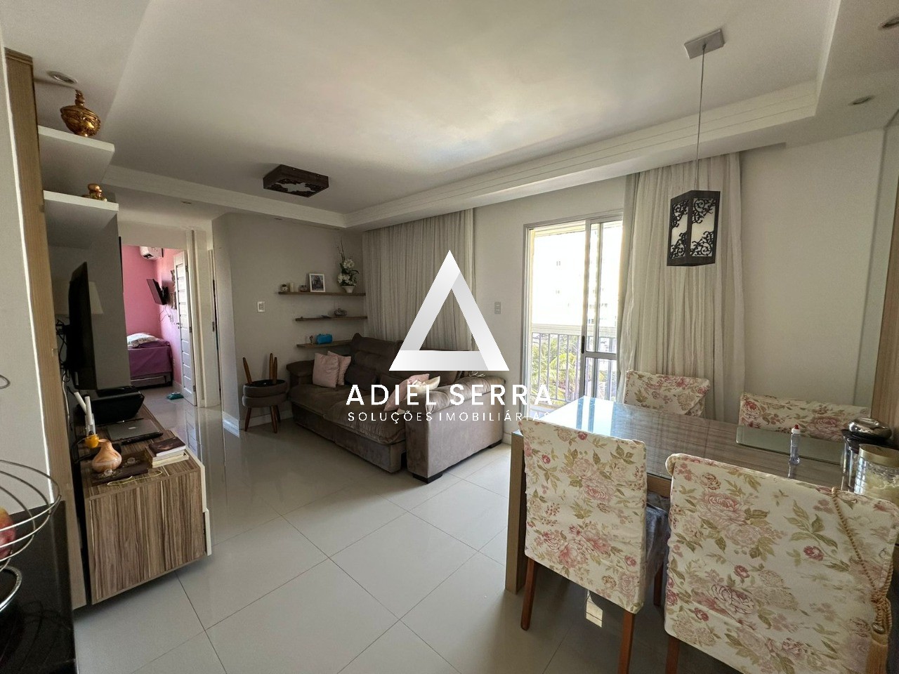 Apartamento - Buraquinho