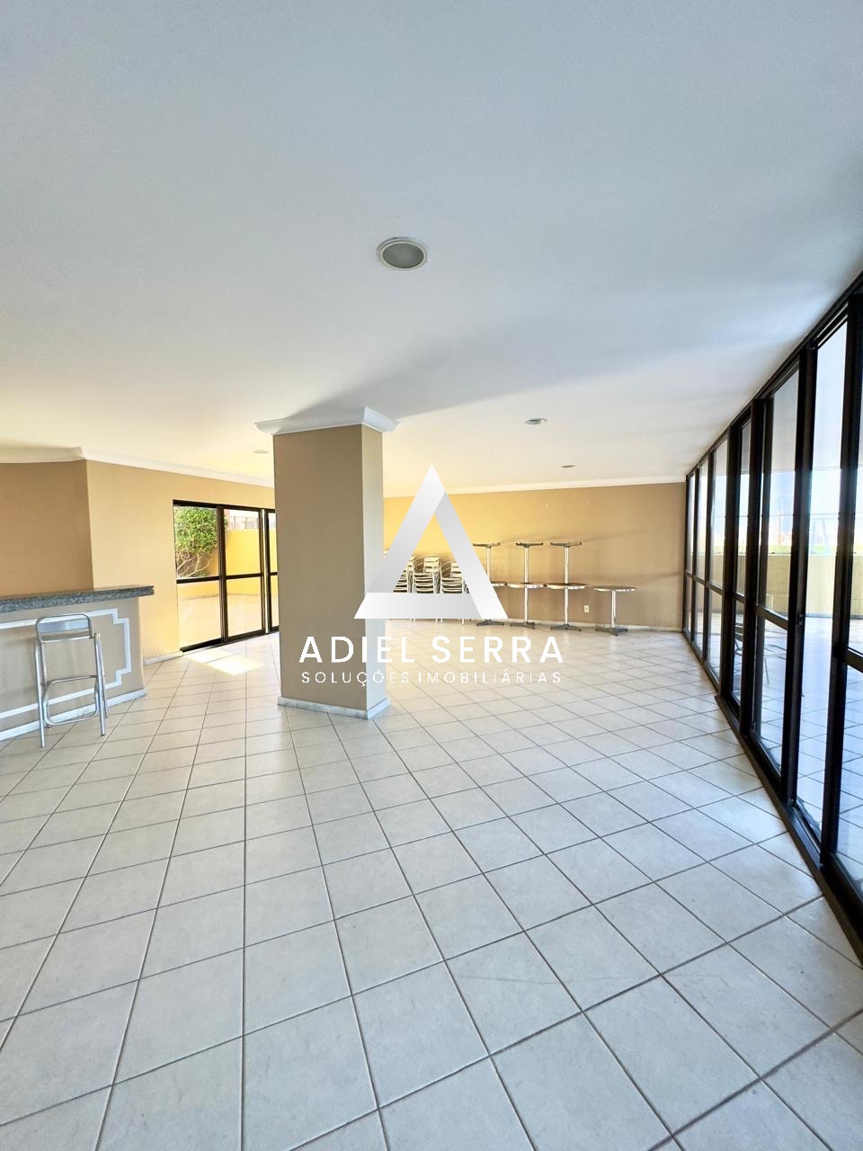 Apartamento - Caminho das árvores