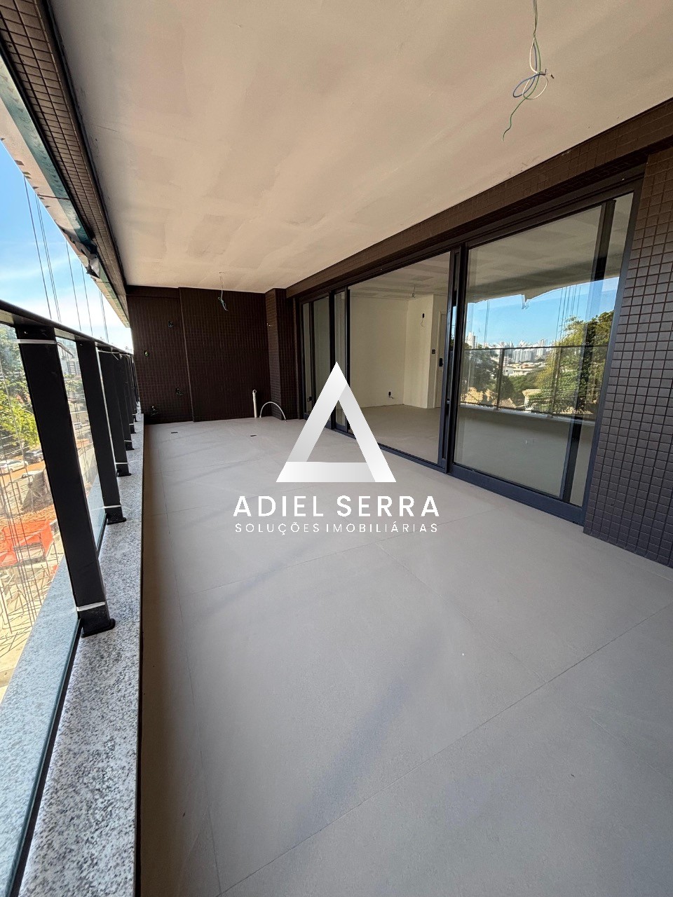 Apartamento - Caminho das árvores