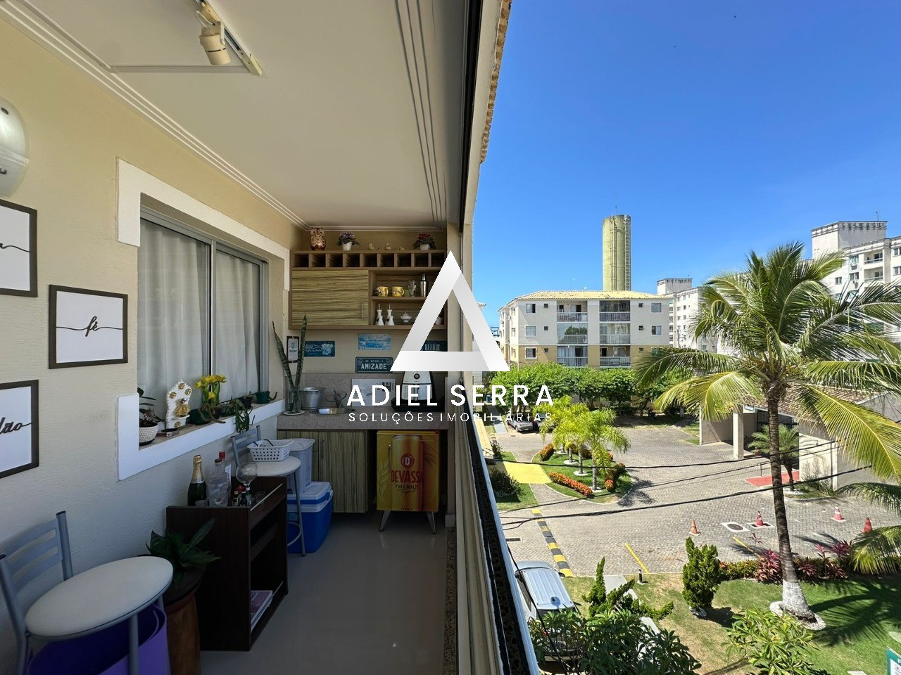 Apartamento - Buraquinho