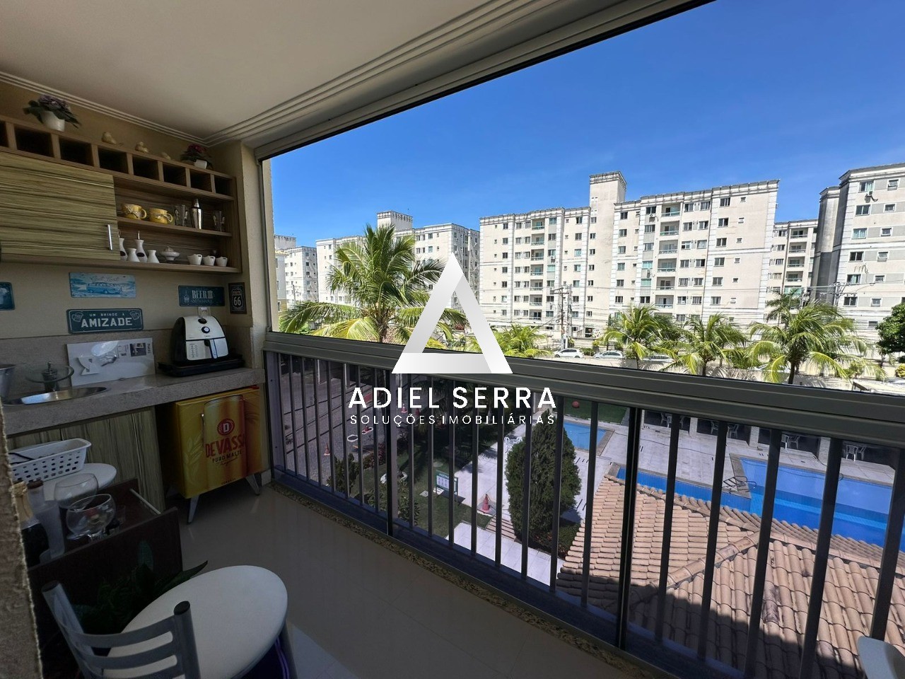Apartamento - Buraquinho