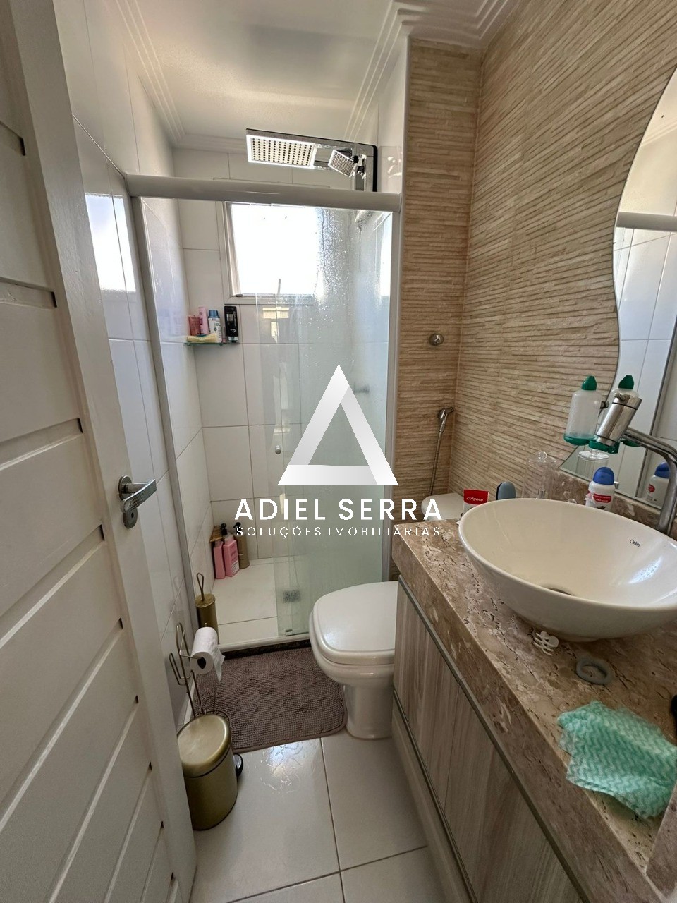 Apartamento - Buraquinho