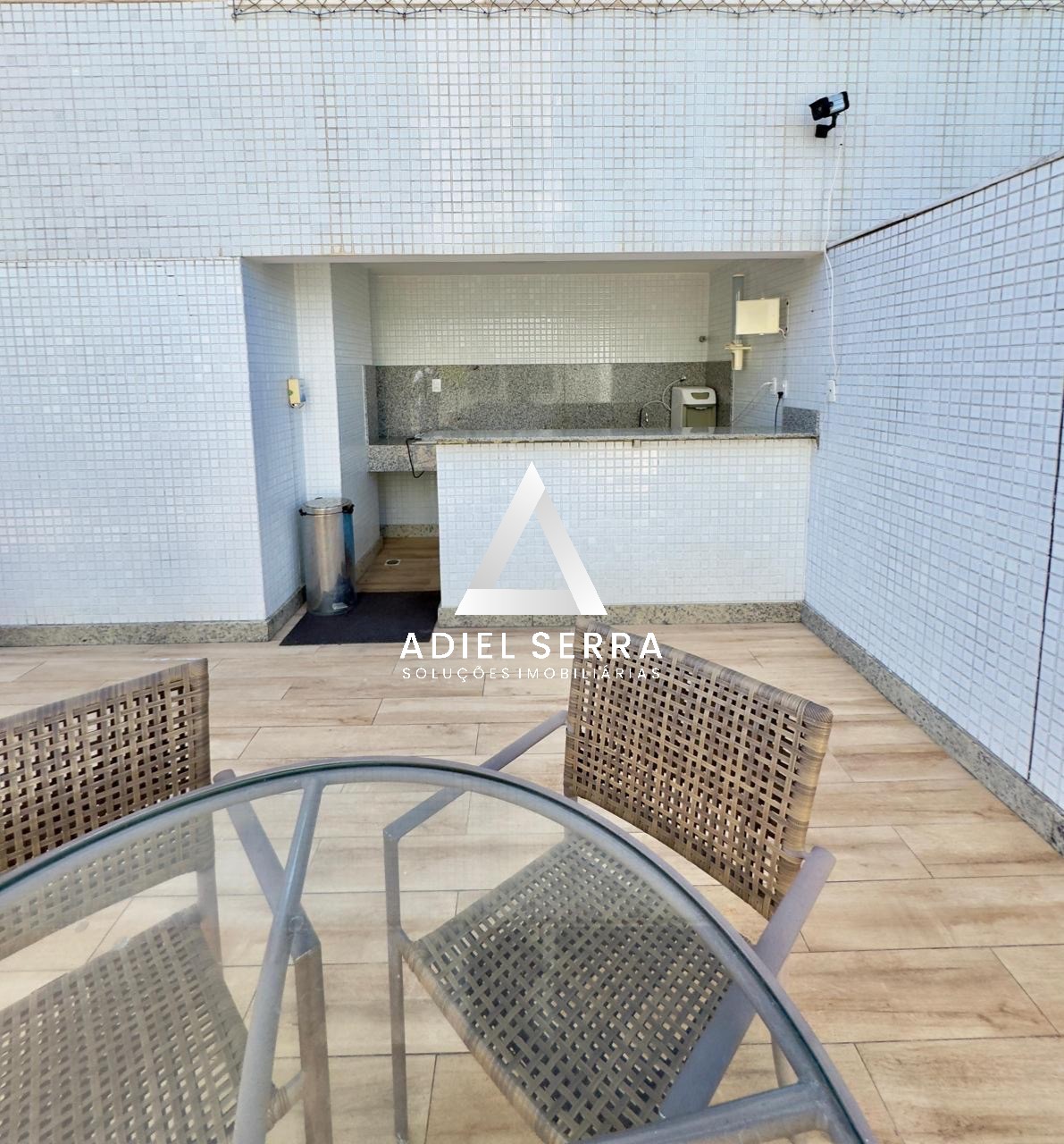 Apartamento - Caminho das árvores