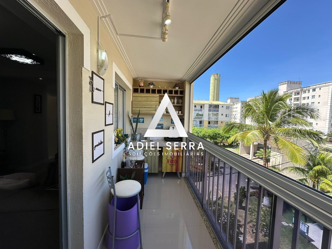 Apartamento - Buraquinho