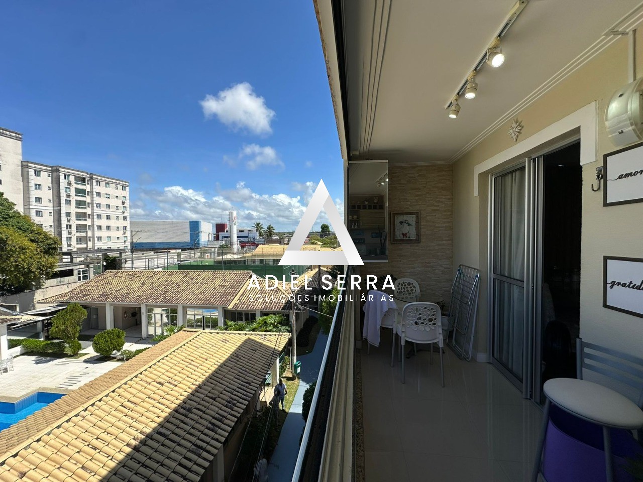 Apartamento - Buraquinho