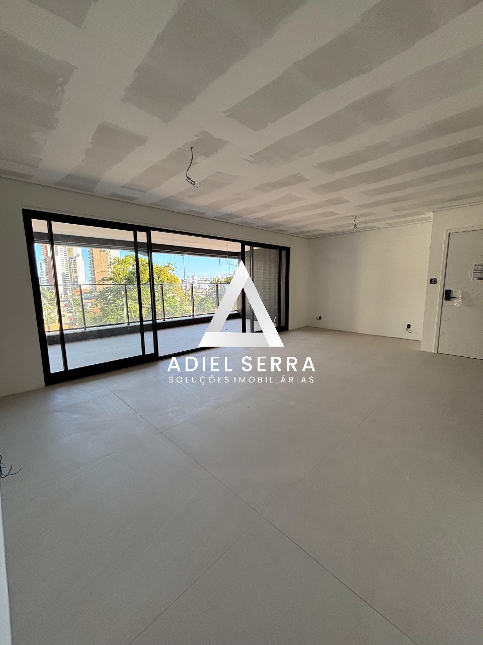 Apartamento - Caminho das árvores