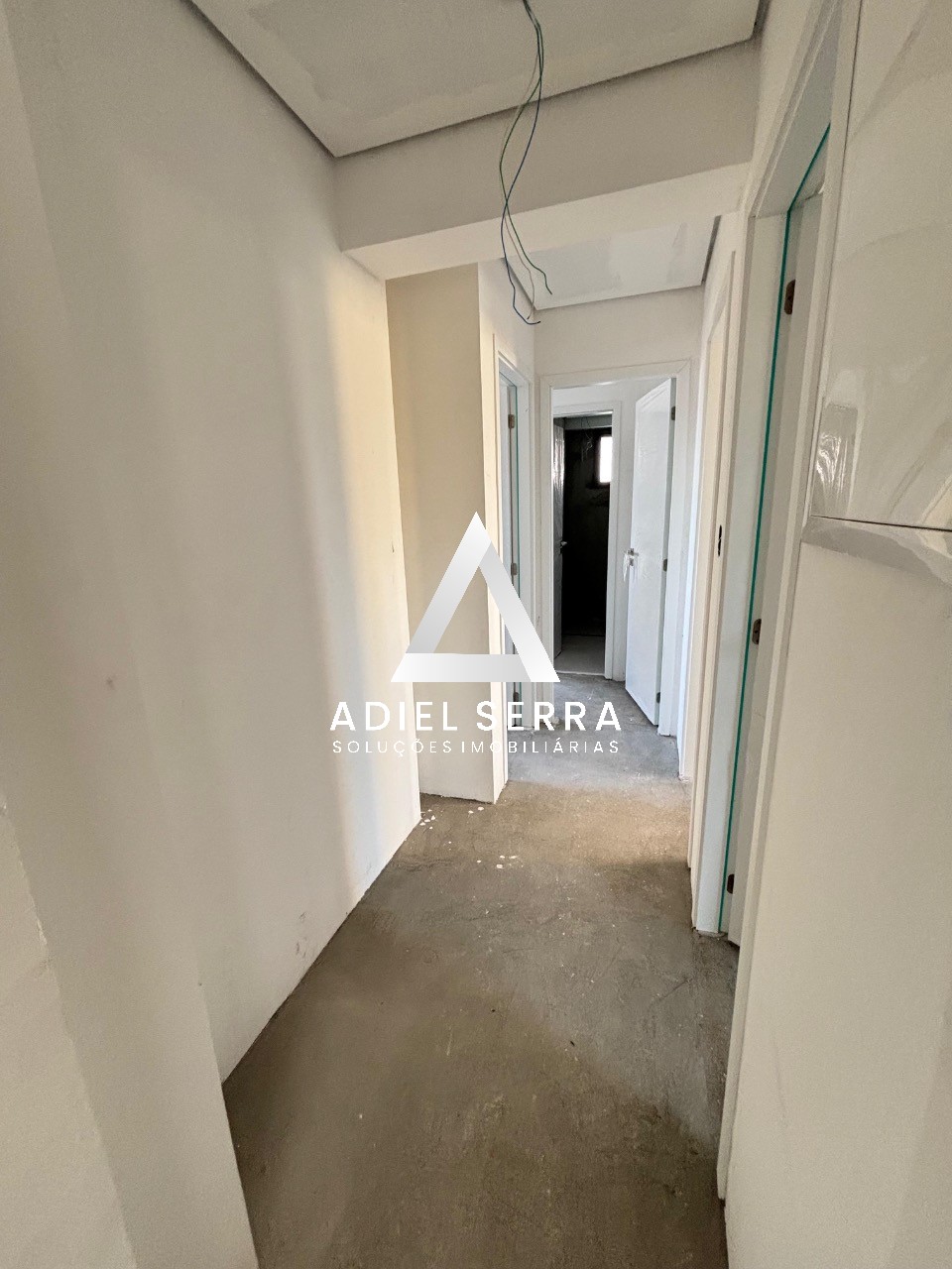 Apartamento - Caminho das árvores