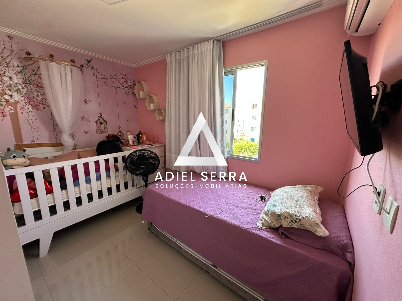 Apartamento - Buraquinho