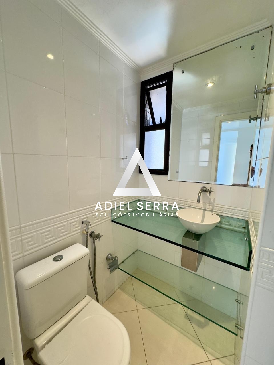 Apartamento - Caminho das árvores