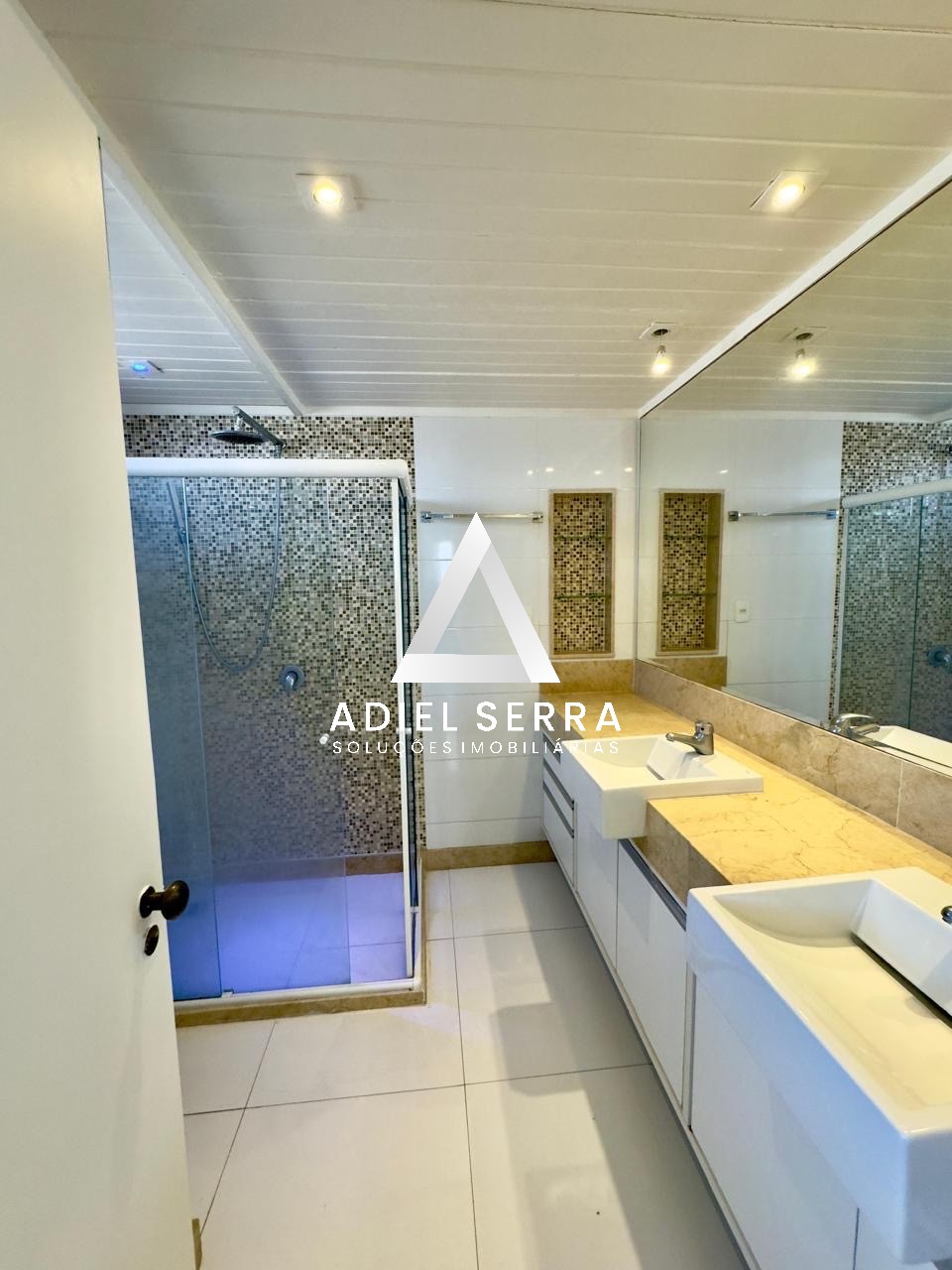 Apartamento - Caminho das árvores