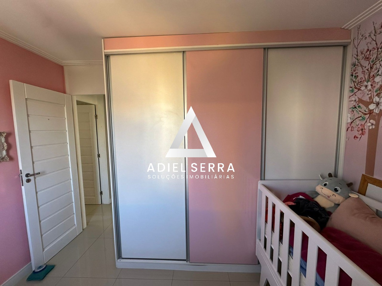 Apartamento - Buraquinho