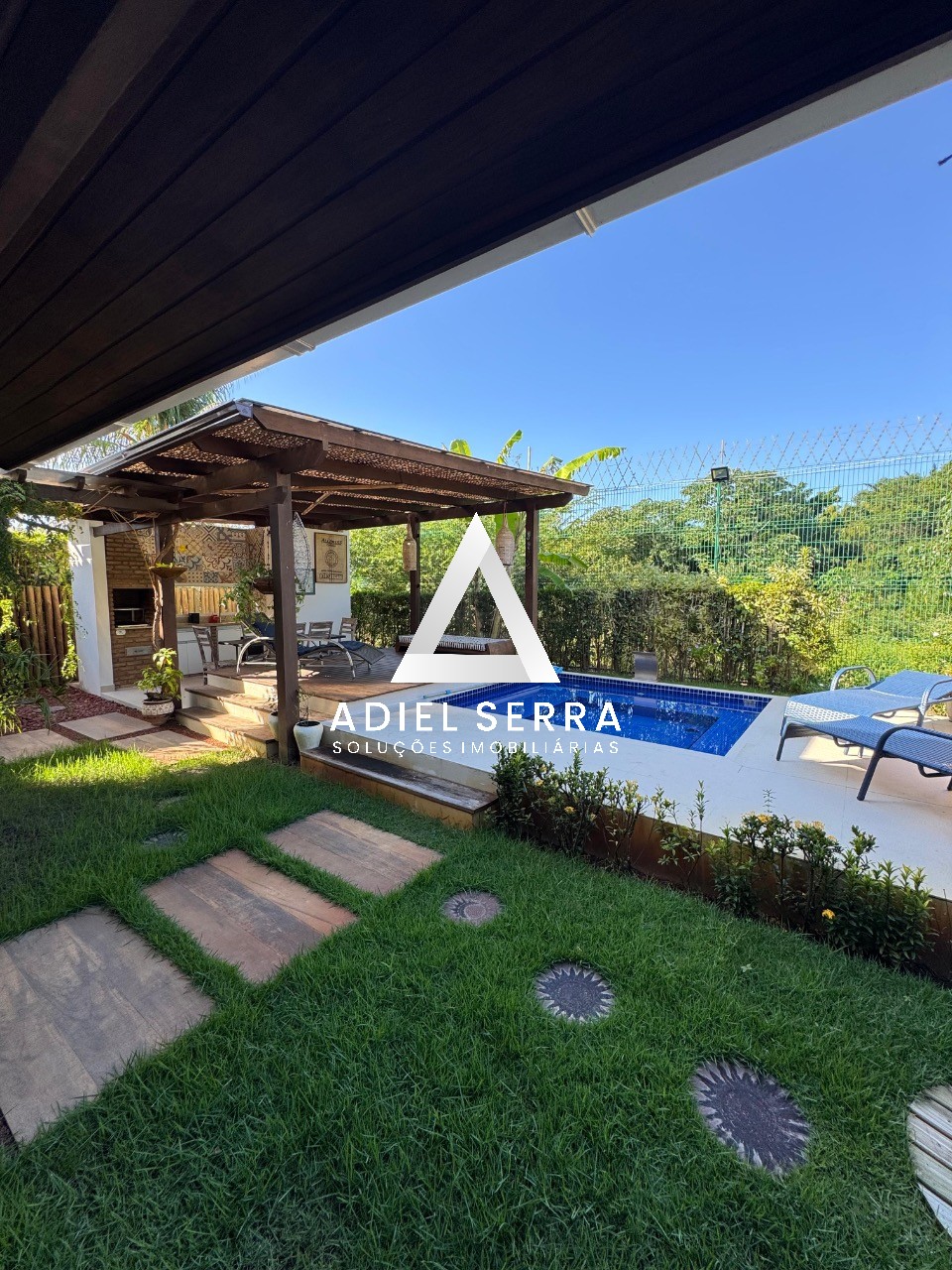 Casa - Itapuã
